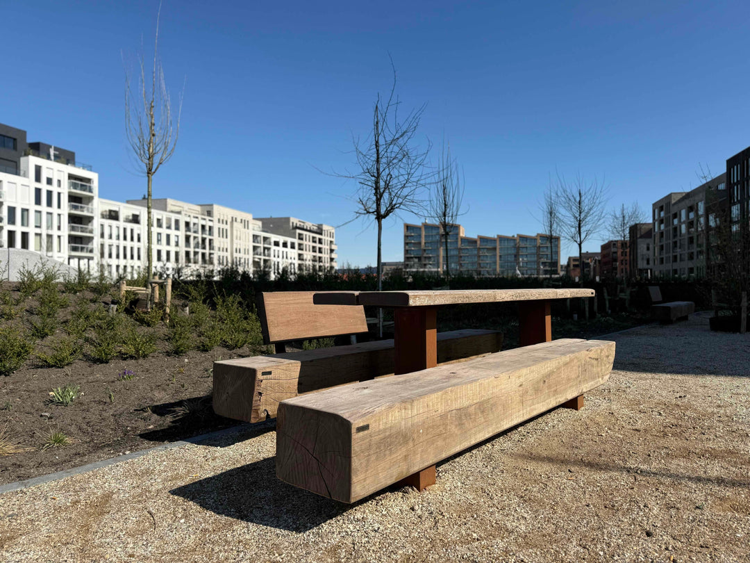 Een nieuw leven voor oude meerpalen – uniek straatmeubilair voor het IJsselplein in Zutphen - GroundLevel straatmeubilair