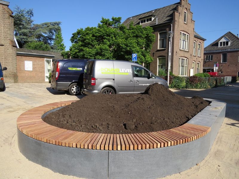 Custom made zittingen en fietshekjes Emmastraat Velp - GroundLevel straatmeubilair