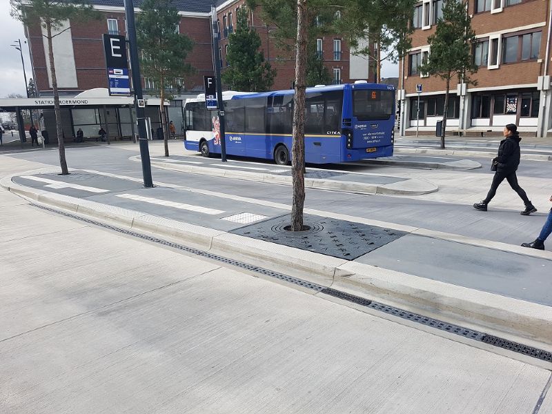 Stationsgebied Roermond - GroundLevel straatmeubilair
