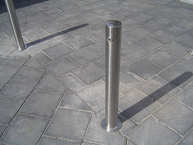 Afzetpalen - GroundLevel straatmeubilair