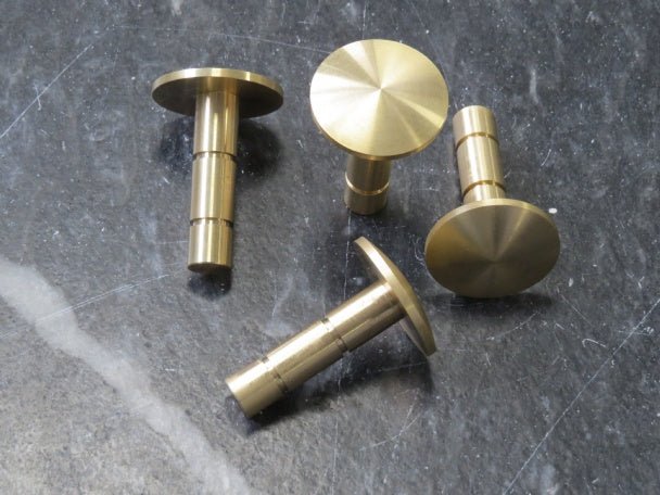 Markeernagel GL klein brons - Wegdeknagels & markeernagels - GroundLevel straatmeubilair - GroundLevel