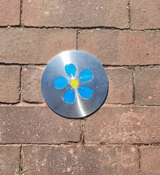 Route - hulp mensen met dementie - Wegdeknagels & markeernagels - GroundLevel straatmeubilair - GroundLevel