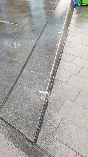 Anti skate nokken WTC Arnhem - GroundLevel straatmeubilair