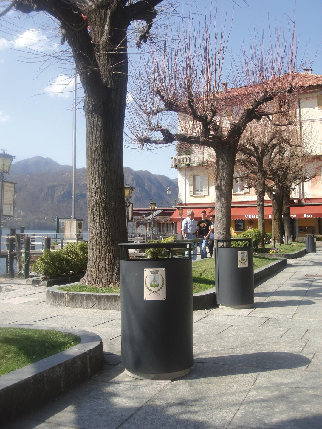 Afvalbak Simpel+ 120L - Afvalbak - GroundLevel straatmeubilair - Euroform - W