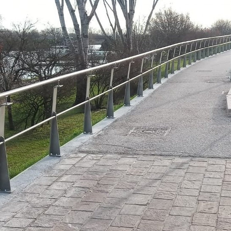 Geleiderail Zeta Barriera - Hekwerk - GroundLevel straatmeubilair - Euroform - W