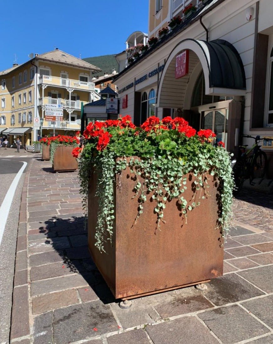 Plantenbak Lineafiore 177 - Plantenbakken - GroundLevel straatmeubilair - Euroform - W