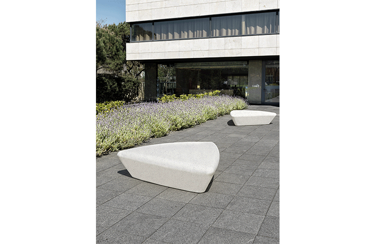 EXTASI - Stoelen en poefs - GroundLevel straatmeubilair - Escofet