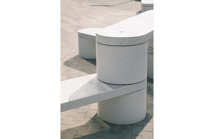 Gen - Vlakke banken - GroundLevel straatmeubilair - Escofet