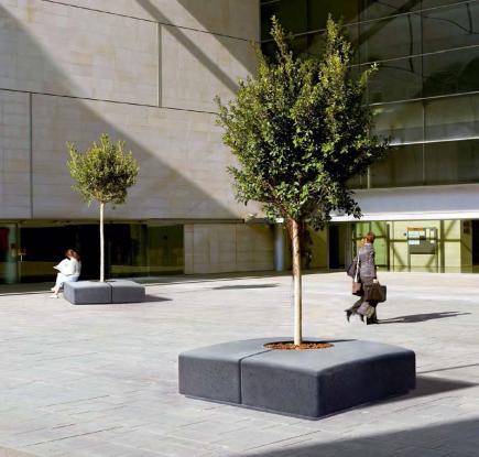 Kushi - Vlakke banken - GroundLevel straatmeubilair - Escofet