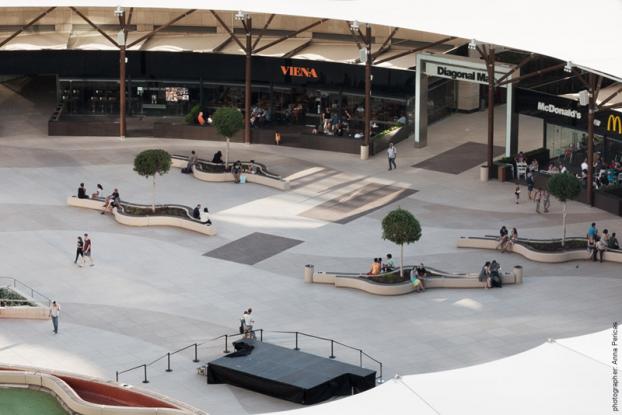 SERP - Vlakke banken - GroundLevel straatmeubilair - Escofet