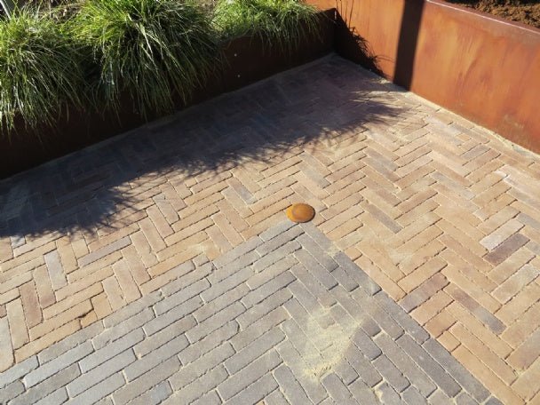 Wegdeknagel GL CorTen - Wegdeknagels & markeernagels - GroundLevel straatmeubilair - GroundLevel