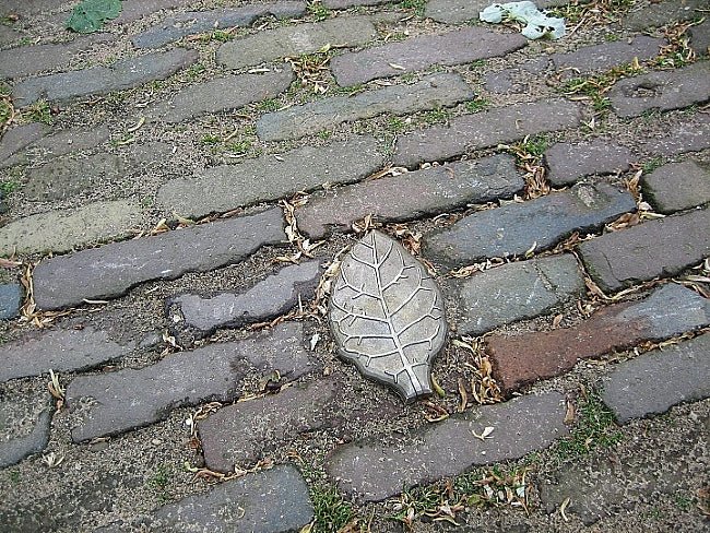 Wegdeknagel in gietbrons - Wegdeknagels & markeernagels - GroundLevel straatmeubilair - GroundLevel